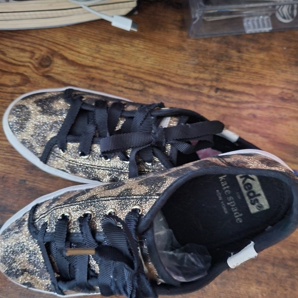 Kate Spade Keds Kickstart Jr Leopard Print Sneakers 👟 Size 1 girls - Picture 3 of 8